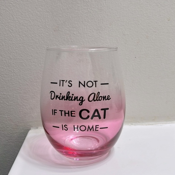 Other - NEW 🐈‍⬛🍷 PINK OMBRÉ DRINKING GLASS “ITS NOT DRINKING ALONE IF THE CAT IS HOME”